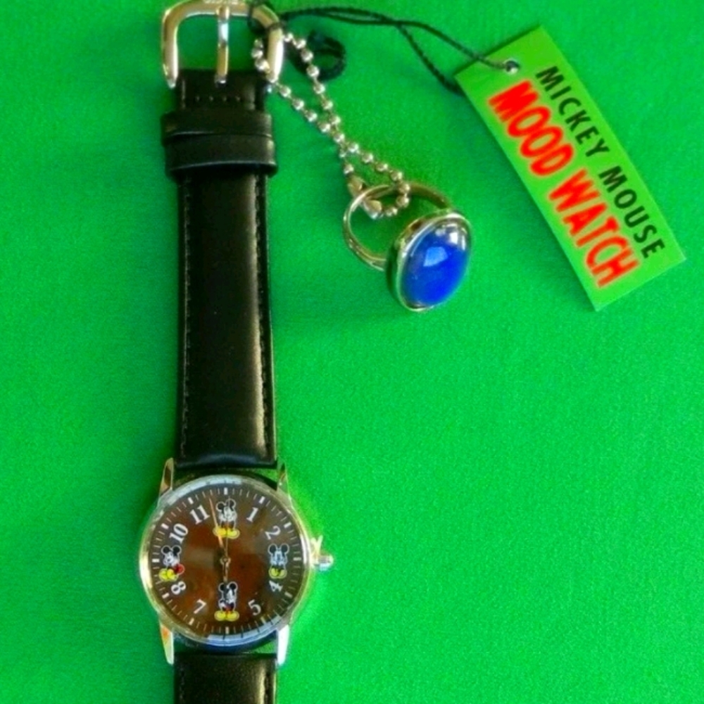 1990 Vtg mickey mood watch